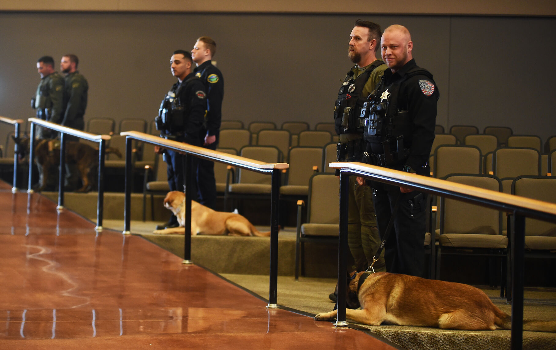 042122-news-dog-memorial 07.JPG